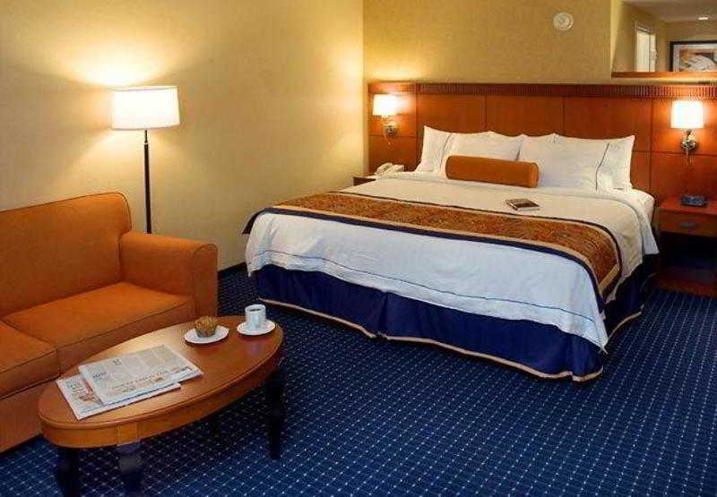 Courtyard By Marriott Canton North Canton Extérieur photo